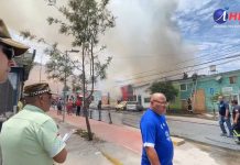 Fuego destruyó cuatro viviendas en el centro de Iquique